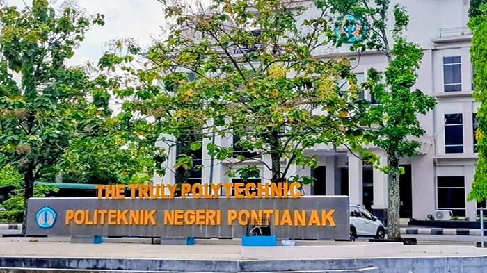 TERBAIK - Politeknik Negeri Pontianak berhasil meraih peringkat ke-3 sebagai Politeknik Negeri Terbaik di Indonesia tahun 2026 versi Uniranks.
