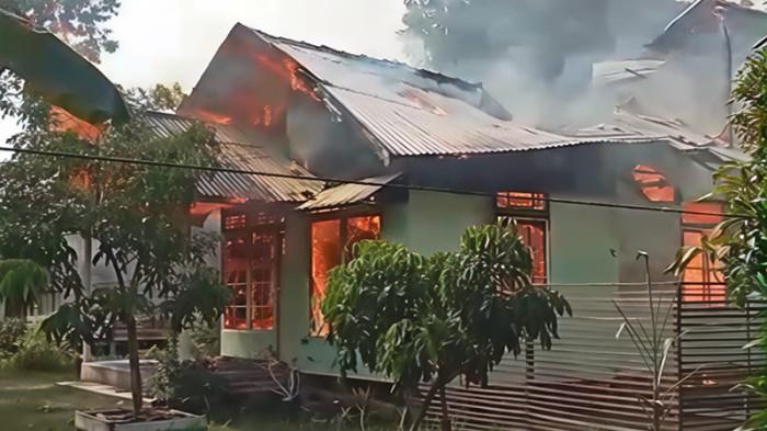 Kebakaran Hanguskan Rumah Warga di Ketapang