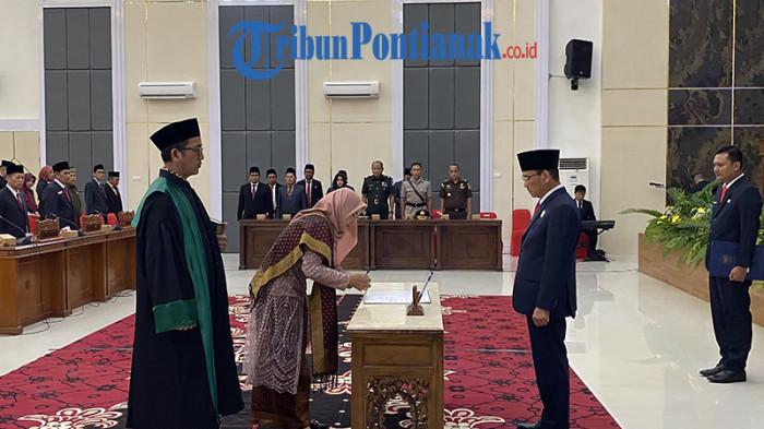 Yuharisa Resmi Dilantik Jadi Anggota DPRD Kota Singkawang Gantikan Herman dari PKS