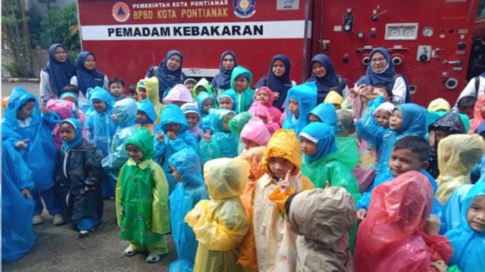 TK Islam Al-Adabiy 2 Pontianak  243214345