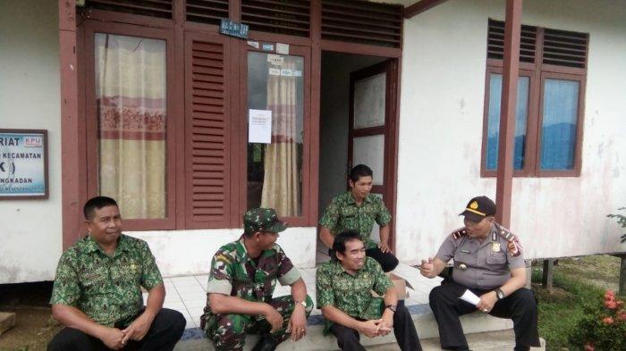 Jelang Pemilu 2019, Polisi dan TNI di Pengkadan Terus Ciptakan Kamtibmas Mantap