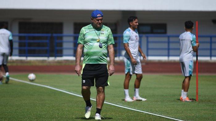 Kabar Tim Persib Bandung Jelang Laga Hadapi Pemuncak Klasemen Liga 1 Borneo FC