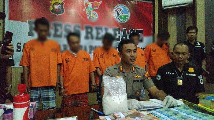 Uang Rp 200 Juta Diamankan Polresta Pontianak dari Penangkapan Penyelundup Sabu 1,5 Kg