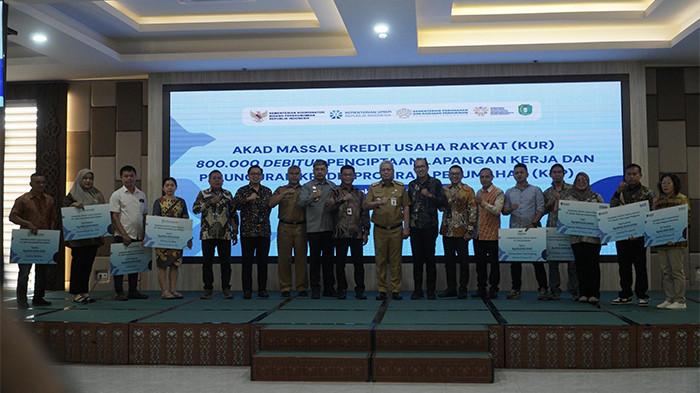 Kemenkum Kalbar Dukung Peningkatan Akses Pembiayaan UMKM Melalui Akad Massal KUR Serentak Nasional