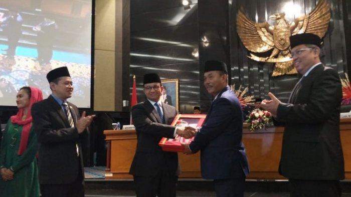 GAJI SELANGIT Anggota DPRD DKI Jakarta, dari Tunjangan Keluarga, Paket, Reses hingga Beras.
