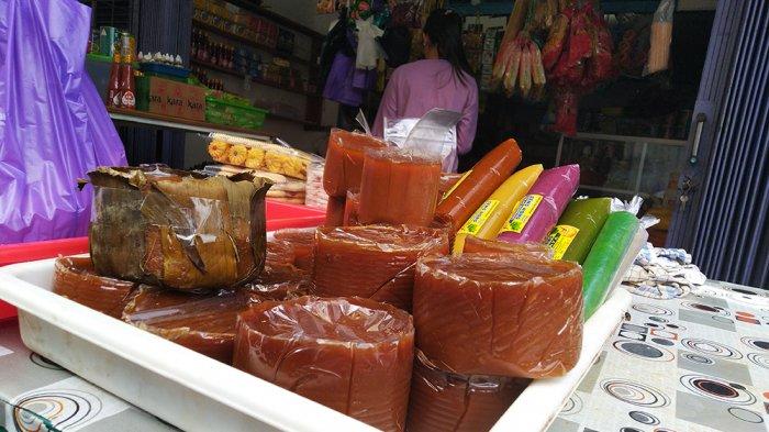 Bukan Diberi Gula Merah, Ternyata Ini Kunci Utama Kenapa Kue Keranjang Berwarna Cokelat