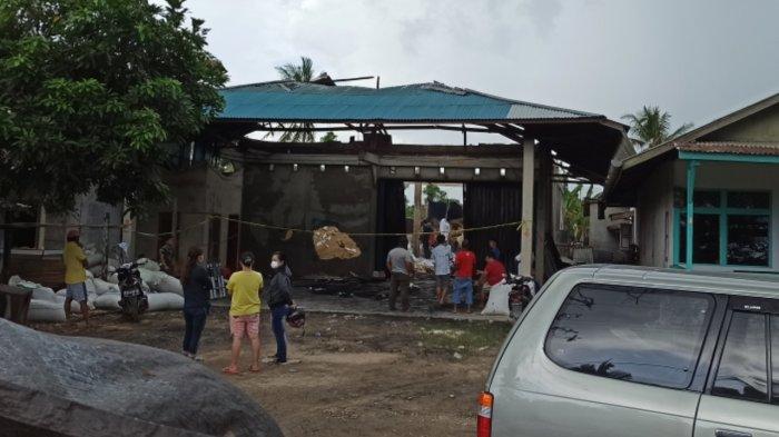 Pabrik Penggilingan Padi Terbakar di Singkawang,Pemilik Alami Kerugian Ditaksir Mencapai Rp 2 Miliar