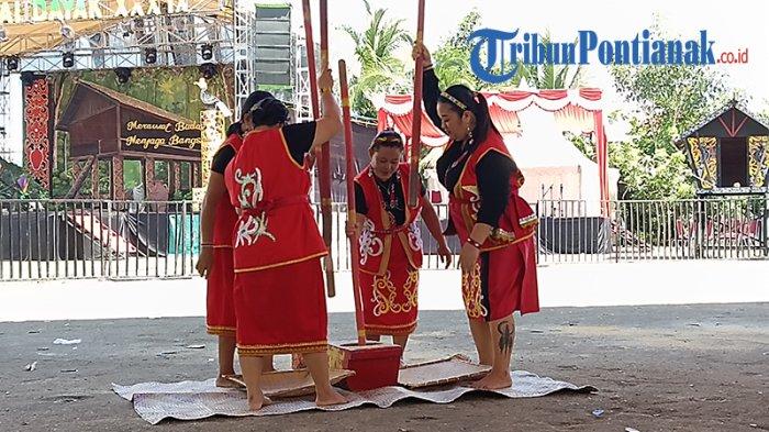 Lestarikan Budaya, PGD Kalbar Gelar Lomba Menumbuk dan Menampik Padi
