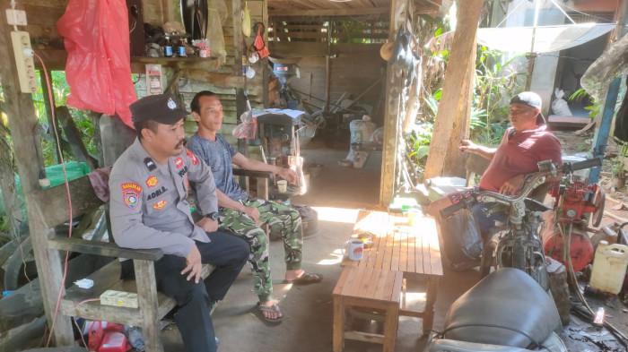 PATROLI SIANG - Personel Polsek Air besar melaksanakan patroli siang di sejumlah titik rawan kriminalitas, Selasa 5 Agustus 2025. Kegiatan ini merupakan bagian dari rutinitas Polsek dalam memberikan rasa aman dan nyaman kepada masyarakat.