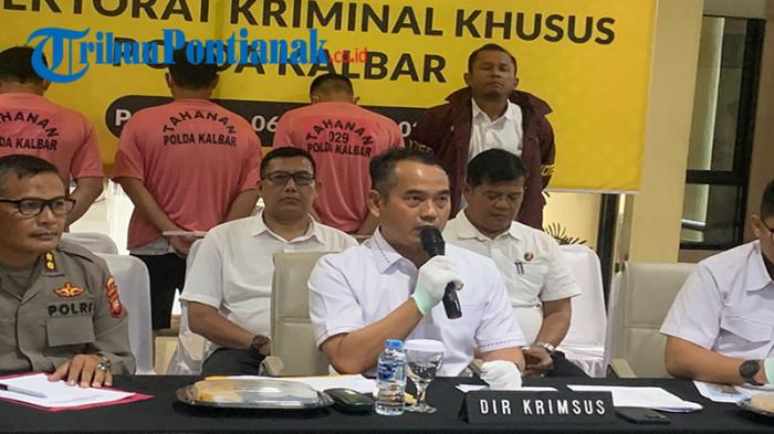 UNGKAP KASUS - Direskrimsus Polda Kalbar, Kombes Pol Burhanudin saat melakukan konferensi pers terkait kasus penyalahgunaan BBM dan Gas Subsidi, Rabu 6 Agustus 2025.