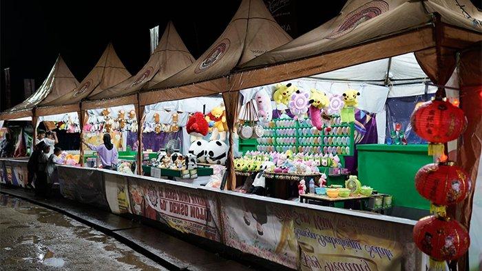 Pelaku UMKM di Stadion Kridasana Singkawang Raup Jutaan Rupiah Setiap Hari