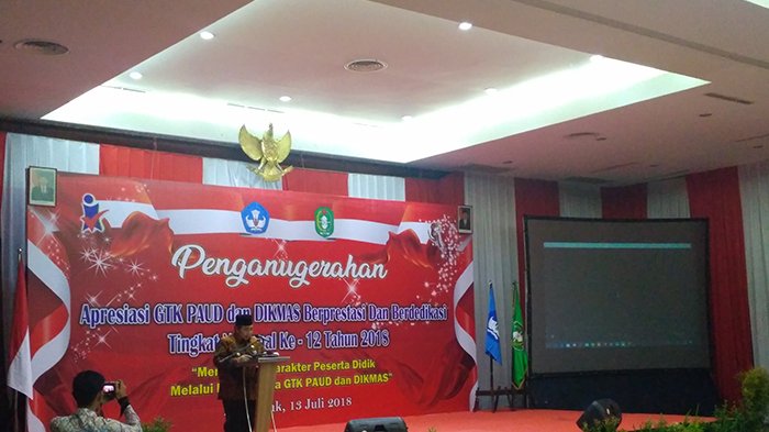 PJ Gubernur Tutup Acara Penganugerahan Apresiasi GTK PAUD dan DIKMAS Berprestasi Nasional