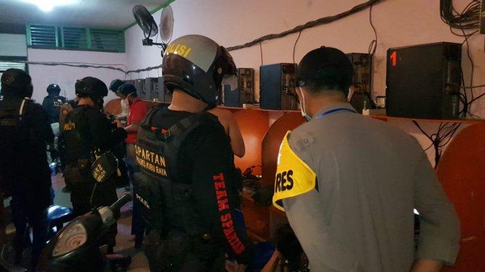 Modus Tutup Pintu, Polres Kubu Raya Berhasil Menjaring Warnet yang Masih Nekat Beroperasi