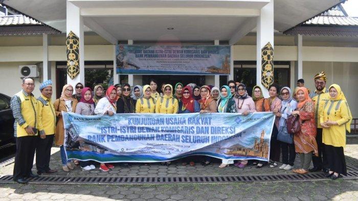 Kenalkan Produk Unggulan Kalbar Kepada Istri Dewan Komisaris dan Direksi BPD Se-Indonesia
