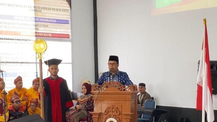 Bupati Satono Hadiri Wisuda UNISSAS, Sebut Pendidikan Kunci Kemajuan Peradaban