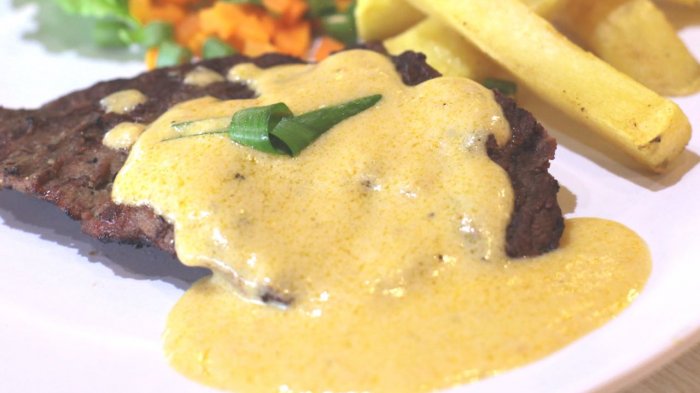 Steak Cheese Cream Yang Kekinian ala Neo Cafe & Resto