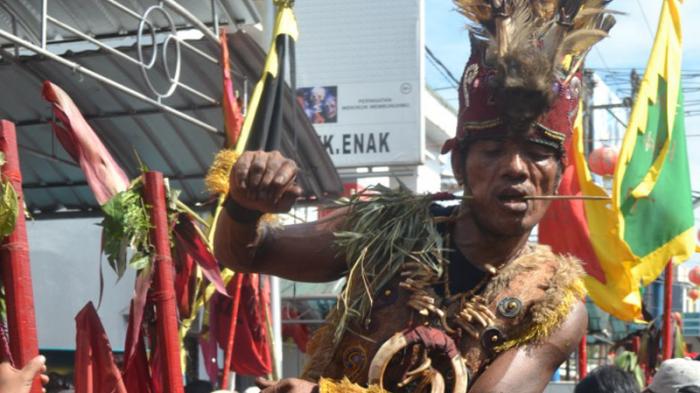 33 Tatung Meriahkan Cap Go Meh Sambas