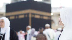 2025-Aturan-Masuk-Mekkah-Diperketat-yang-Kini-Jadi-Kendala-Jemaah-Haji-Indonesia.jpg