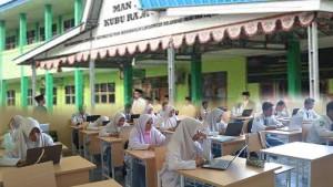 Aktivitas-Siswa-di-Sekolah-MA.jpg