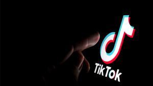 Alasan-Pemerintah-Tarik-Ulur-Status-Perizinan-TikTok-Live-Akun-Judi-Online-hingga-Data-Aktivitasi.jpg