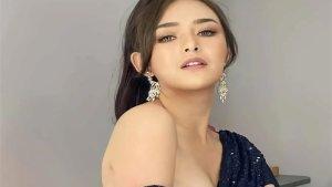 Amanda-Manopo-juga-memiliki-barang-yang-sama-namun-dengan-warna-yang-berbeda-loh.jpg