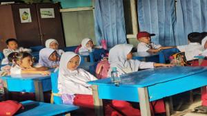 Anak-Sekolah-SD-24-Kuala-Dua.jpg