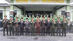 BERSAMA-TNI-Mempawah.jpg