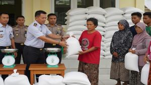 Bansos-Terbaru-Cair-Juli-2025-Ini-Bantuan-Beras-hingga-Kartu-Sembako-Rp-200-Ribu-per-Bulan.jpg