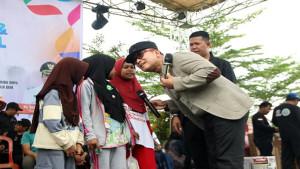 Bupati-Kubu-Raya-Sujiwo-menghadiri-Peringatan-Hari-Santri-Nasional.jpg