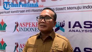 Bupati-Kubu-Raya-Sujiwo-saat-diwawancarai-usai-menghadiri-kegiatan.jpg