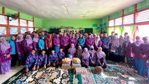 Bupati-Mempawah-Erlina-tak-menund234QEWER.jpg