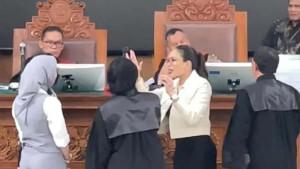 Dengan-tegas-Nikita-Mirzani.jpg