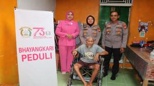 Devi-Ariantari-didampinggi-Waka-Polres.jpg