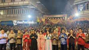 FESTIVAL-MOON-CAKE-789uikj.jpg
