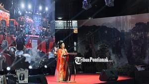 FESTIVAL-MOON-CAKE-78hjnbd.jpg
