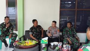 HUT-TNI-SU-MKUNYIT.jpg