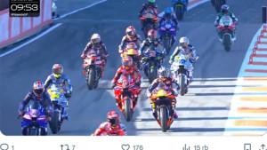 Hasil-MotoGP-Valencia-2025-Lengkap-Klasemen-MotoGP-2025-Final-Marco-Bezzecchi-Menggila.jpg