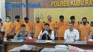 KONFERENSI-PERS-220925555.jpg
