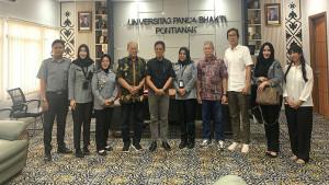 Kantor-Wilayah-Kementerian-Hukum-Kalimantan-Barat-melaksanakan-audiensi-21.jpg