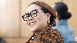 Keceriaan-Nunung-Seketika-Berubah-Isak-Tangis-saat-Divonis-Mengidap-Tumor-Ganas.jpg