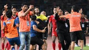 Kericuhan-final-sepak-bola-SEA-Games.jpg