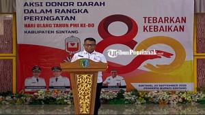 Ketua-PMI-Kabupaten-Sintang-Helmi235rew.jpg