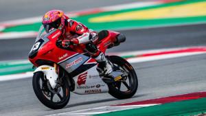 LIVE-Hasil-Kualifikasi-Moto3-Indonesia-2025-Lengkap-Pole-Position-Rekor-Starting-Grid-Fadillah-Arbi.jpg