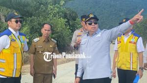 Lasarus-didampingi-Bupati-Sintang345rew.jpg