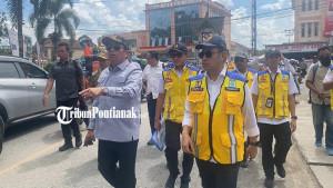 Lasarus-melakukan-kunjungan-kerja-435efd.jpg