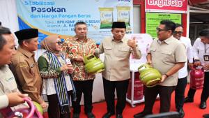 Menkop-RI-dan-Wamenkop-RI-serta-Gubernur-Kalbar-hadiri-Rapat.jpg