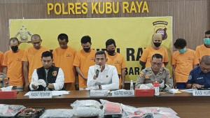 PENGUNGKAPAN-KASUS-NARKOBAr2ewf.jpg