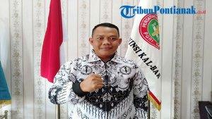 PLT-Ketua-PGRI-Kalbar-Muhamad-Firdaus-235wetr.jpg