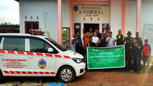 PT-Mayawana-Persada-menyerahkan-langsung-bantuan-ambulans.jpg