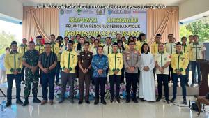 Pelantikkan-Pengurus-Pemuda-Katolik-Komcab-Sekadau-Periode-2025-2028-Bupati-Harap-Kolaborasi.jpg